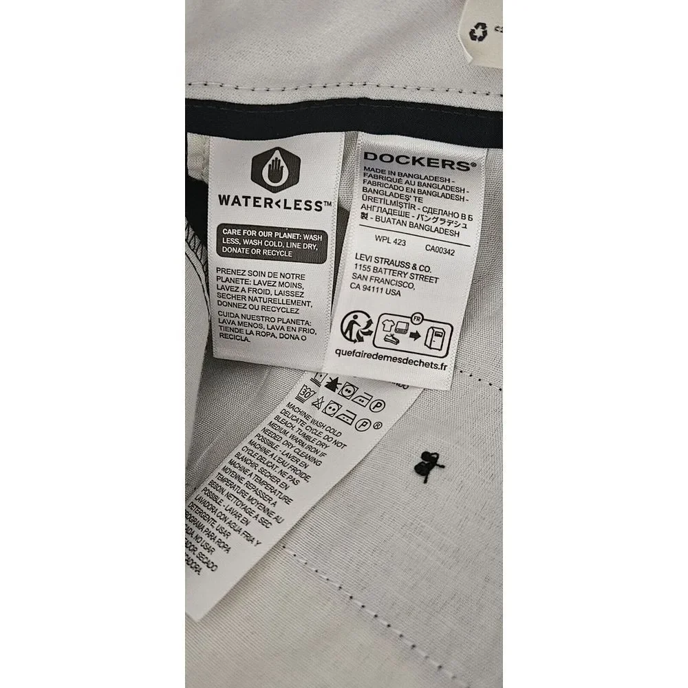 NWT DOCKERS EASY KHAI slim fit men W38 inseam 31
